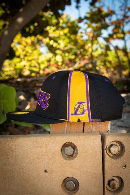 Mitchell & Ness x NBA Los Angeles Lakers District Grey & Navy Blue Snapback  Hat