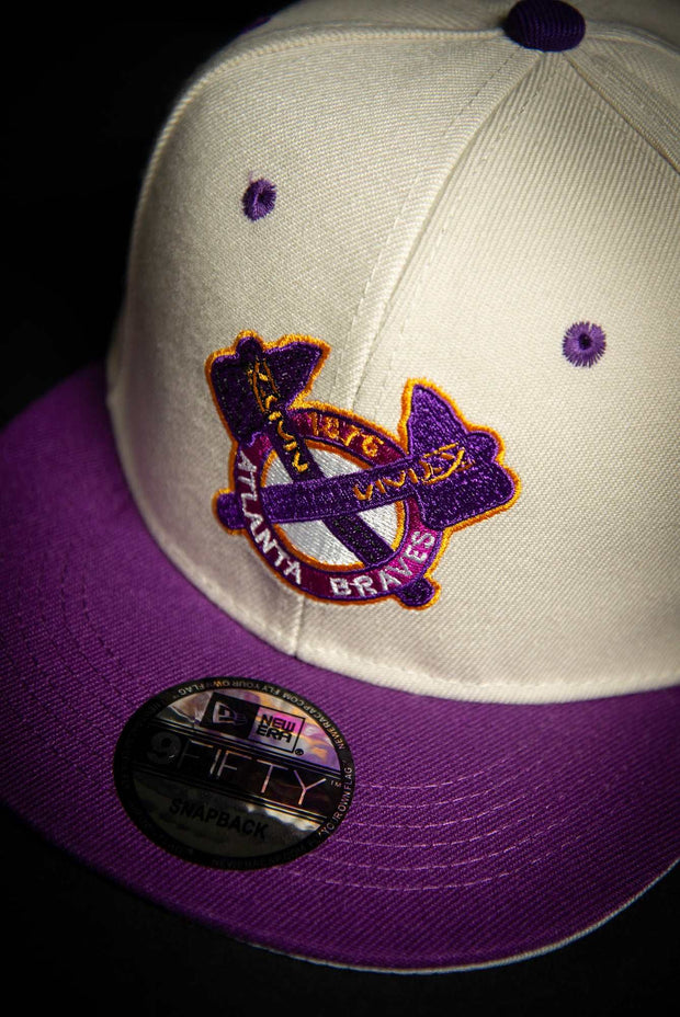New Era Atlanta Braves MLB Pink 9FIFTY Snapback Hat