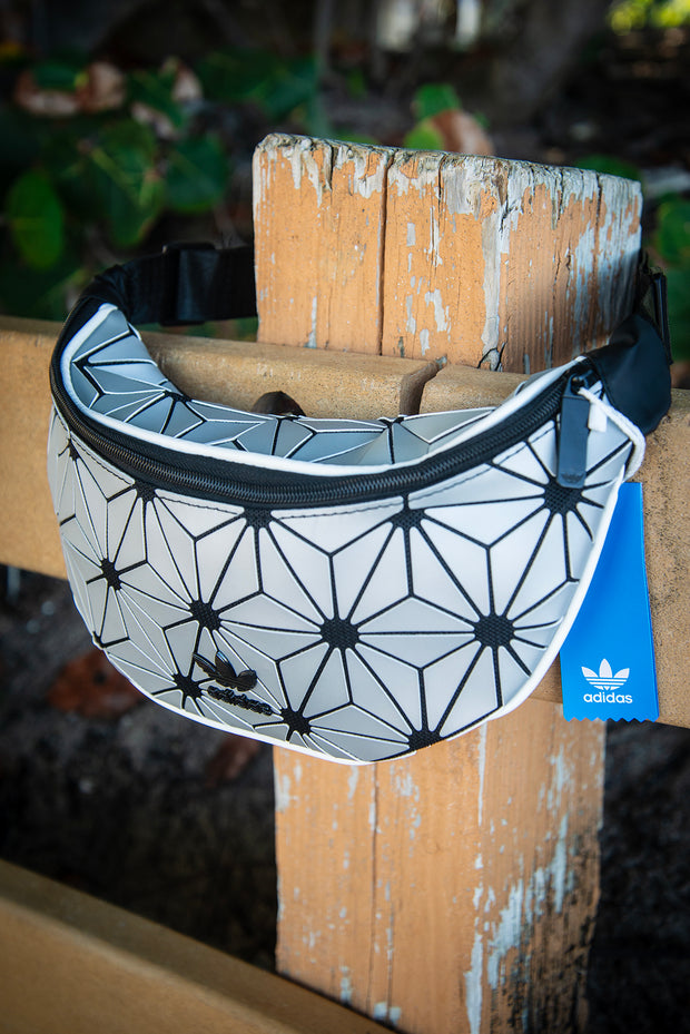 Adidas 3D Geometric Mesh Silver Black Small Fanny Pack