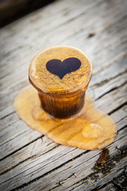 Cafecito Love Shot Mini Statue Rich Golden Espuma