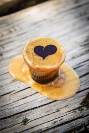 Cafecito Love Shot Mini Statue Rich Golden Espuma