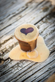 Cafecito Love Shot Mini Statue Rich Golden Espuma