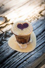 Cafecito Love Shot Mini Statue Rich Golden Espuma