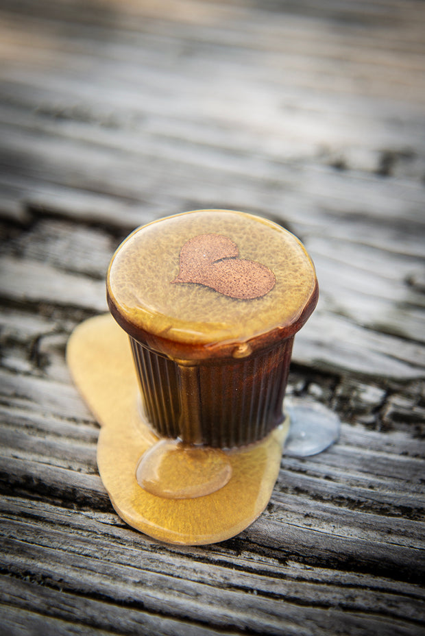 Cafecito Love Shot Mini Statue Golden Tan Espuma