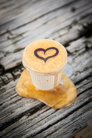 Cafecito Love Shot Mini Statue Plaster Gold Drip Espuma