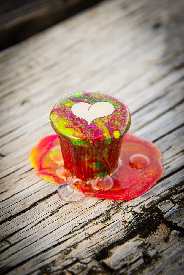 Cafecito Love Shot Mini Statue Tie Dye Rainbow Espuma B