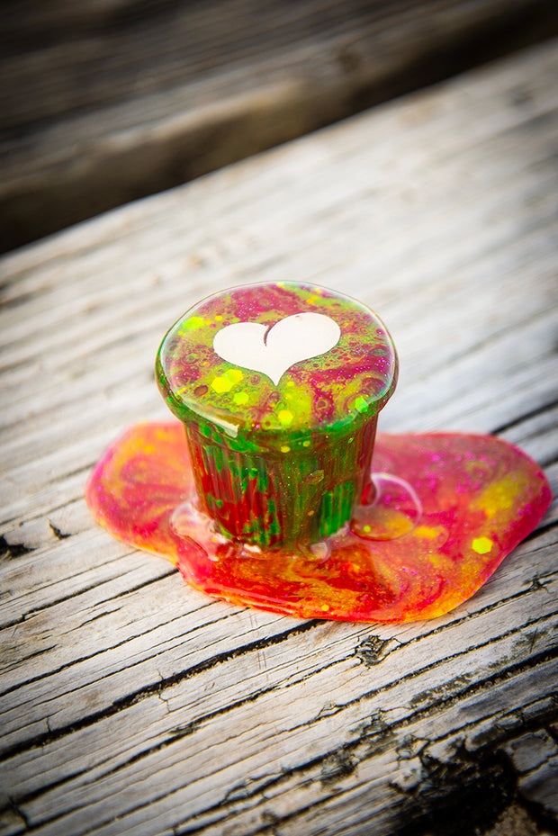 Cafecito Love Shot Mini Statue Tie Dye Rainbow Espuma B