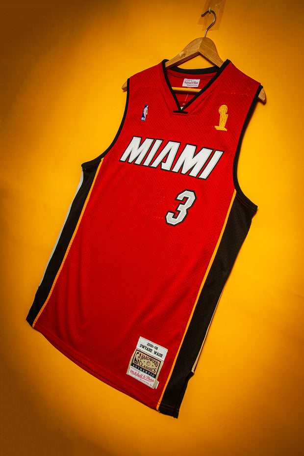 Dwyane Wade Miami Heat Red Throwback 2005/06 Hardwood Classics Swingman Jersey