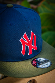 New York Yankees Shrooms Floral Black 9Fifty New Era Fits Snapback Hat