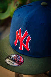 New York Yankees Shrooms Floral Black 9Fifty New Era Fits Snapback Hat