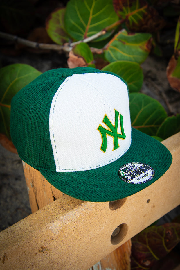 New York Yankees Texture Green White Gold 9Fifty New Era Fits Snapback Hat