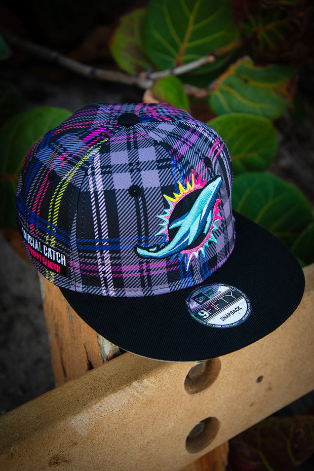 Miami Dolphins Black Pink Plaid Crucial Catch New Era Fits Snapback Hat