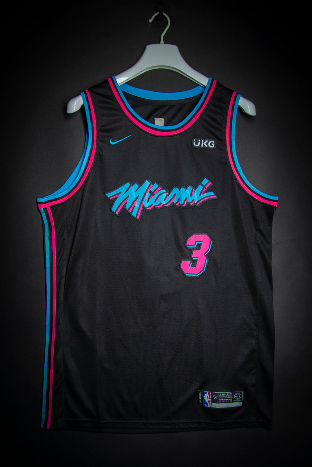 MIAMI HEAT DWAYNE WADE #3 City Edition jersey size Large Miami Vice Jersey  Black