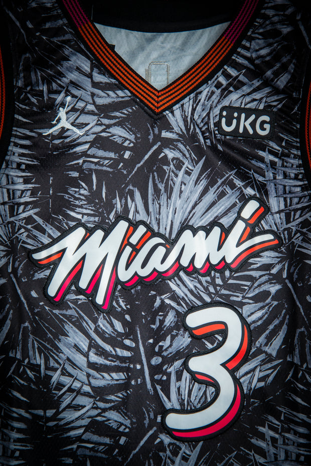 Nike NBA Dwyane Wade Miami Heat City Edition Swingman Jersey White vice