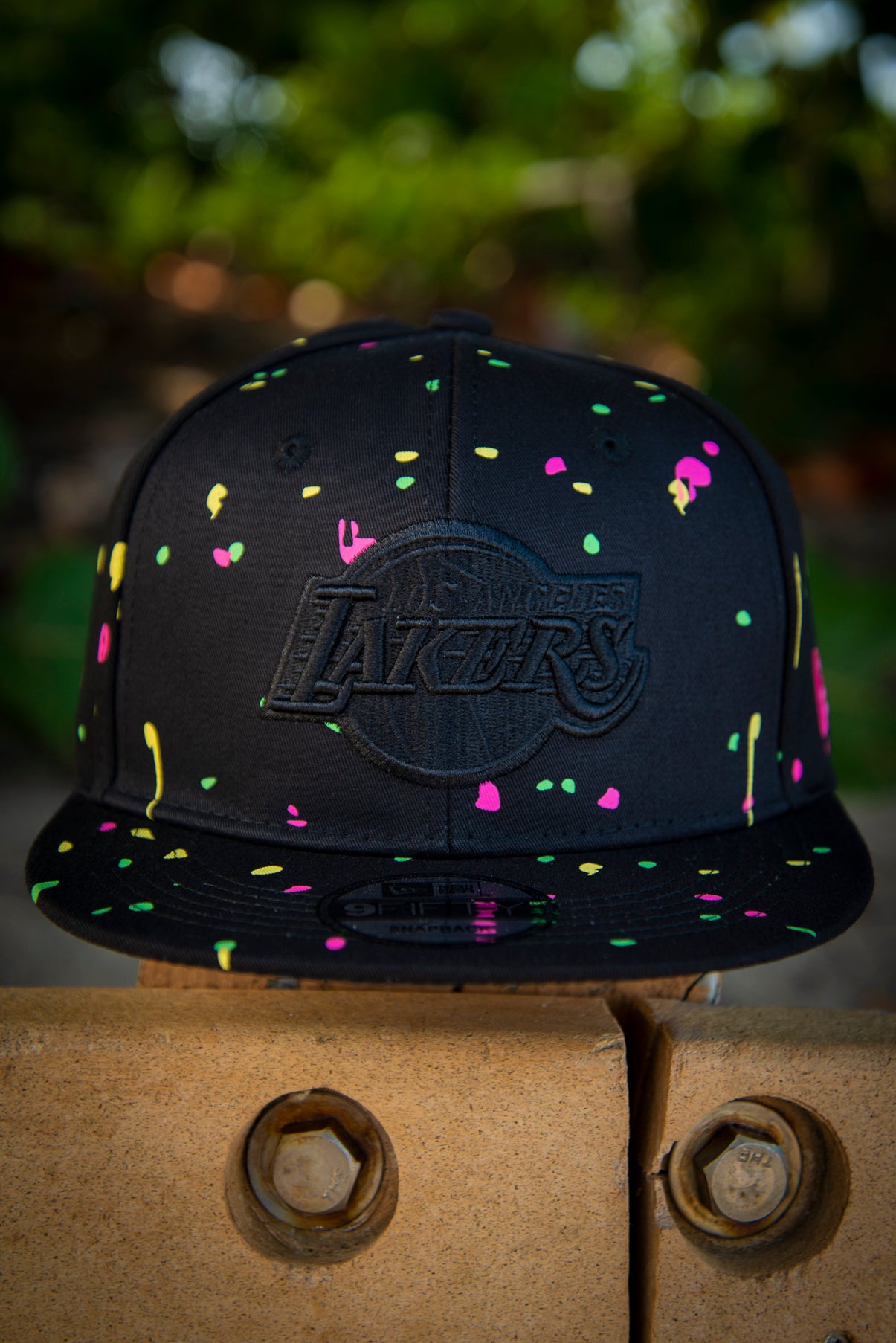 New Era Los Angeles Lakers Neon Pack Black 9FORTY Strapback Hat